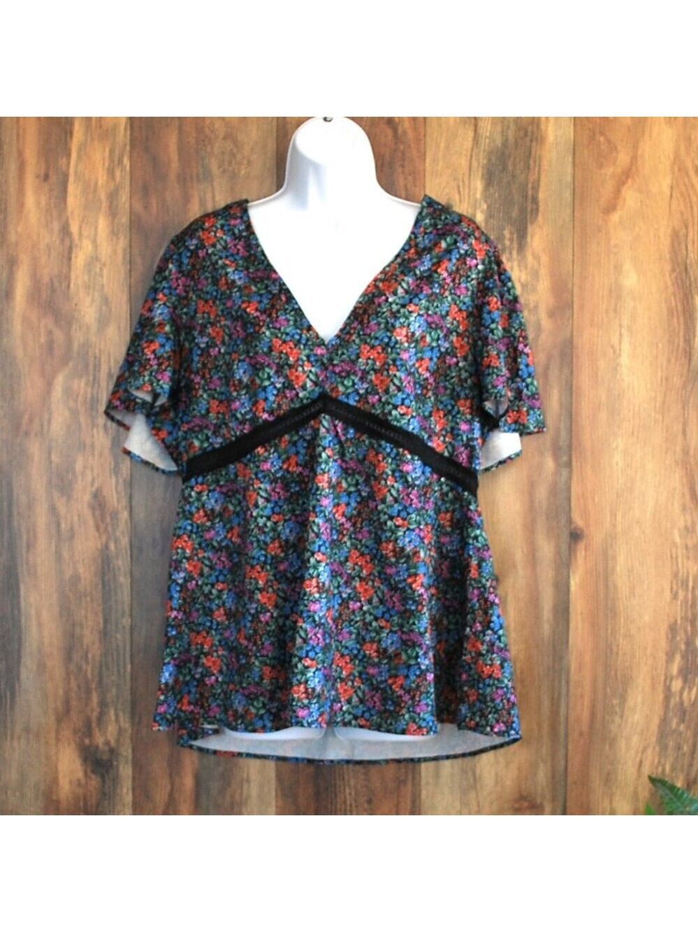 Shein Curve Plus Size Scrub Type Blouse Top V Neck 1XL